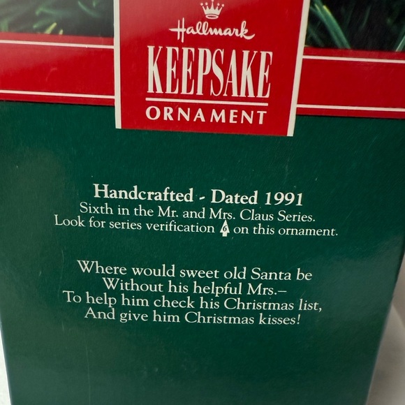 Mr. and Mrs. Claus Hallmark Ornament - Picture 8 of 8